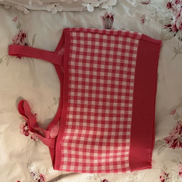 🎀White and Pink Plaid Crop Top🎀 - Picture 6 of 6